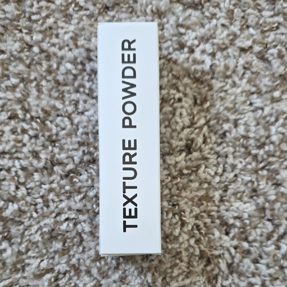 Texture Powder Hair Accessory - Picture 1 of 4